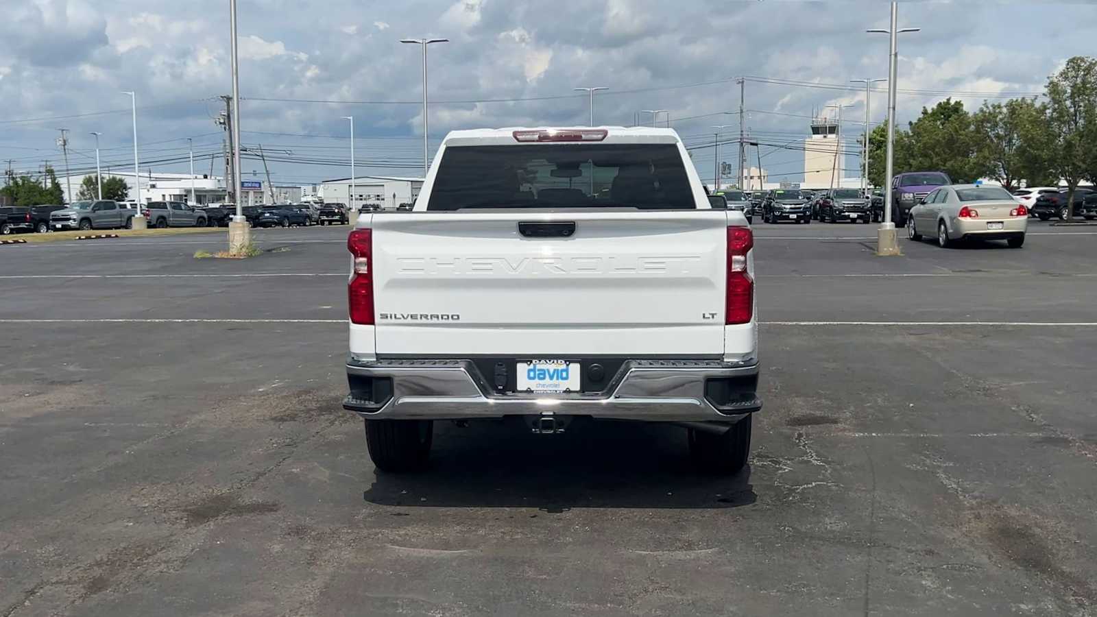 2026 Chevrolet Silverado 1500 LT photo 7