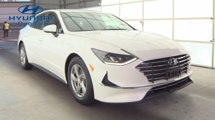 2023 Hyundai Sonata SE photo 2