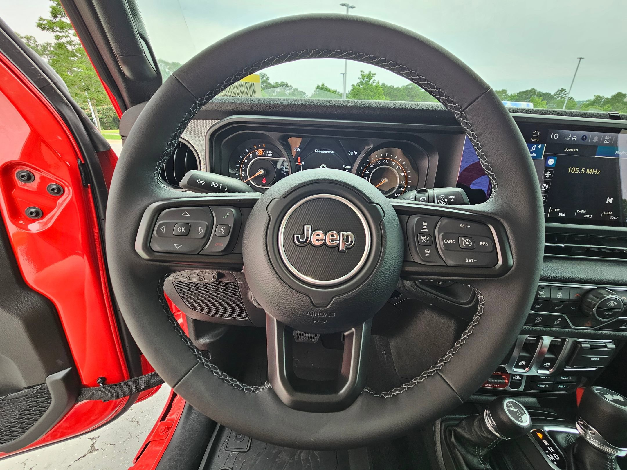 2025 Jeep Wrangler Willys photo 14