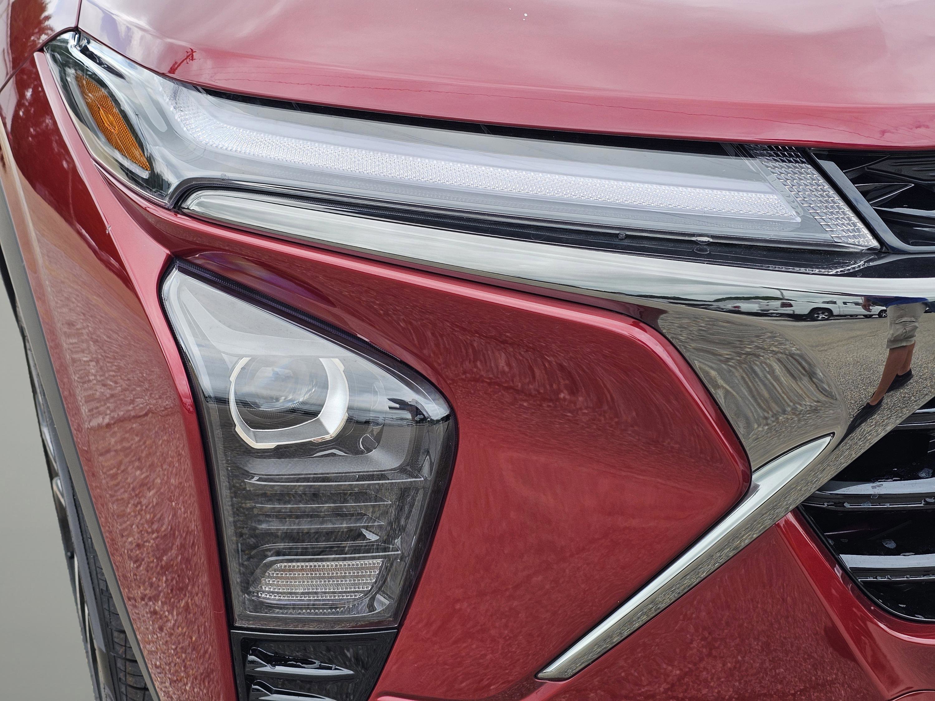 2025 Chevrolet Trax photo 4