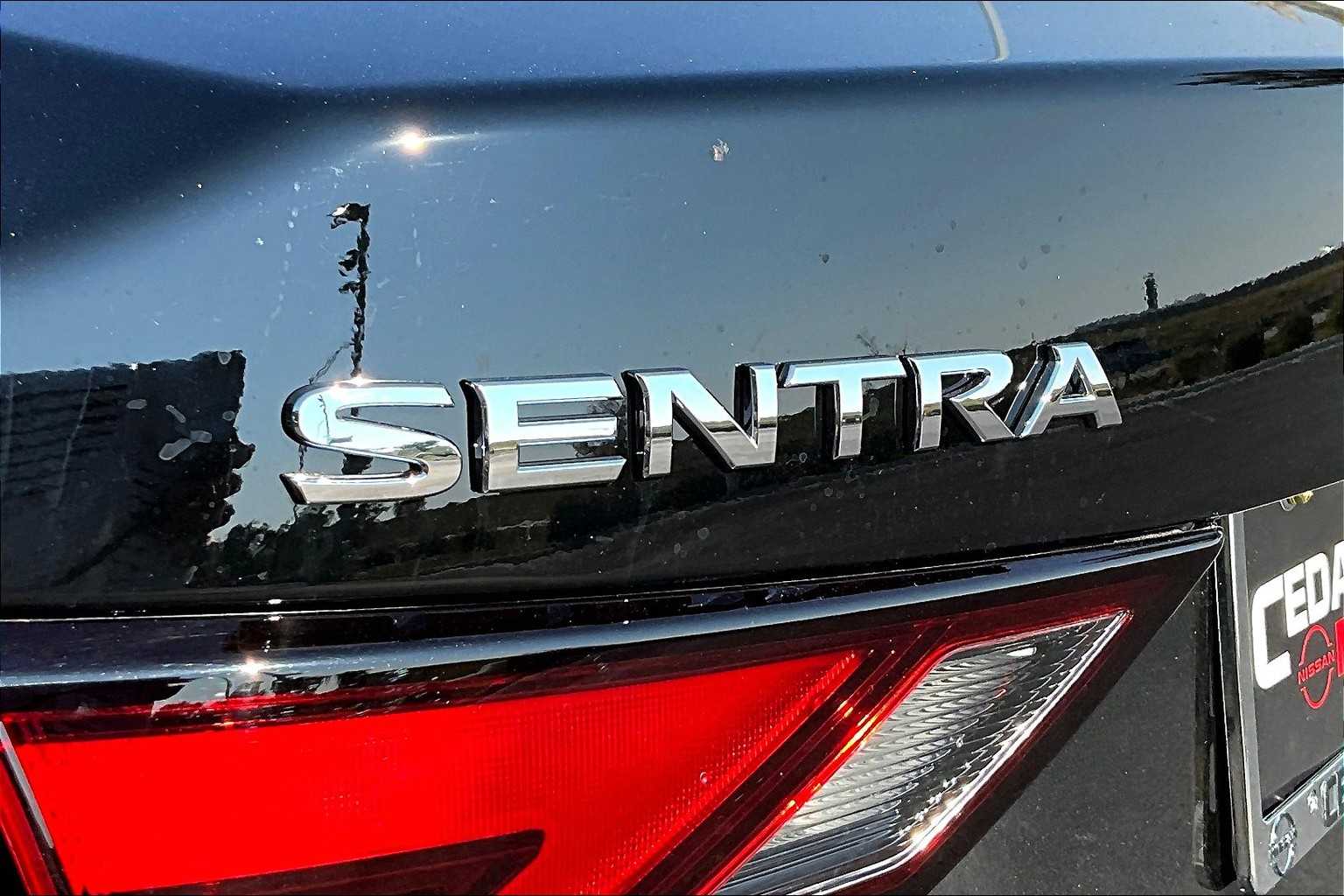 2025 Nissan Sentra SV photo 15