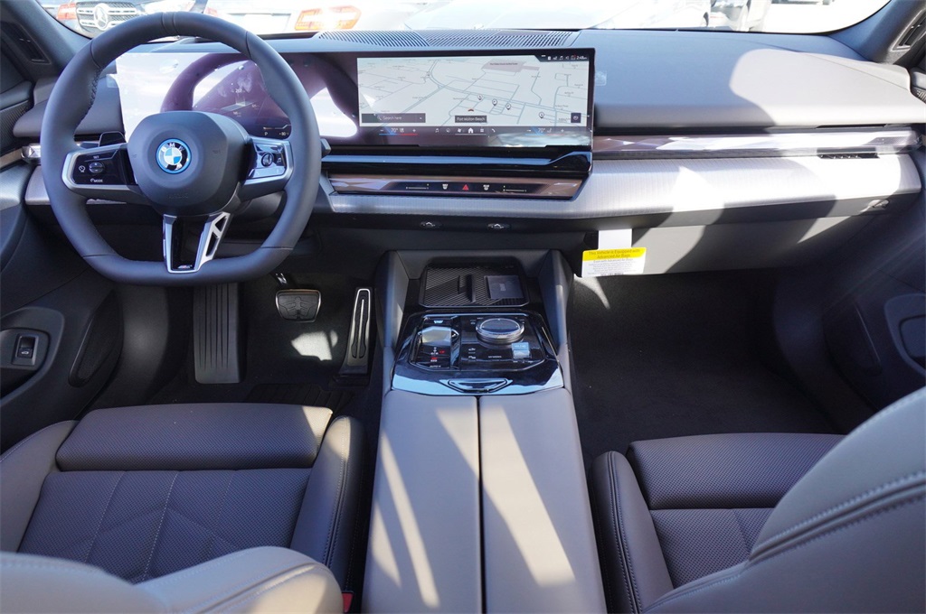 2025 Bmw i5 eDrive40 photo 2