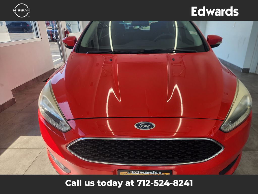 2015 Ford Focus SE photo 3