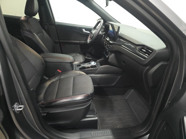 2023 Ford Escape ST-Line photo 3