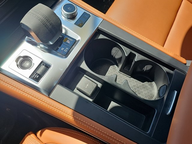 2024 Jaguar F-PACE P250 R-Dynamic S photo 24