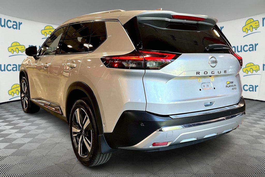 2022 Nissan Rogue Platinum photo 4