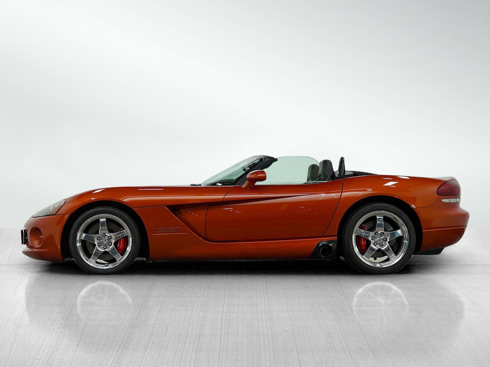 Used 2005 Dodge Viper SRT-10 with VIN 1B3JZ65Z25V501763 for sale in Hopkins, Minnesota