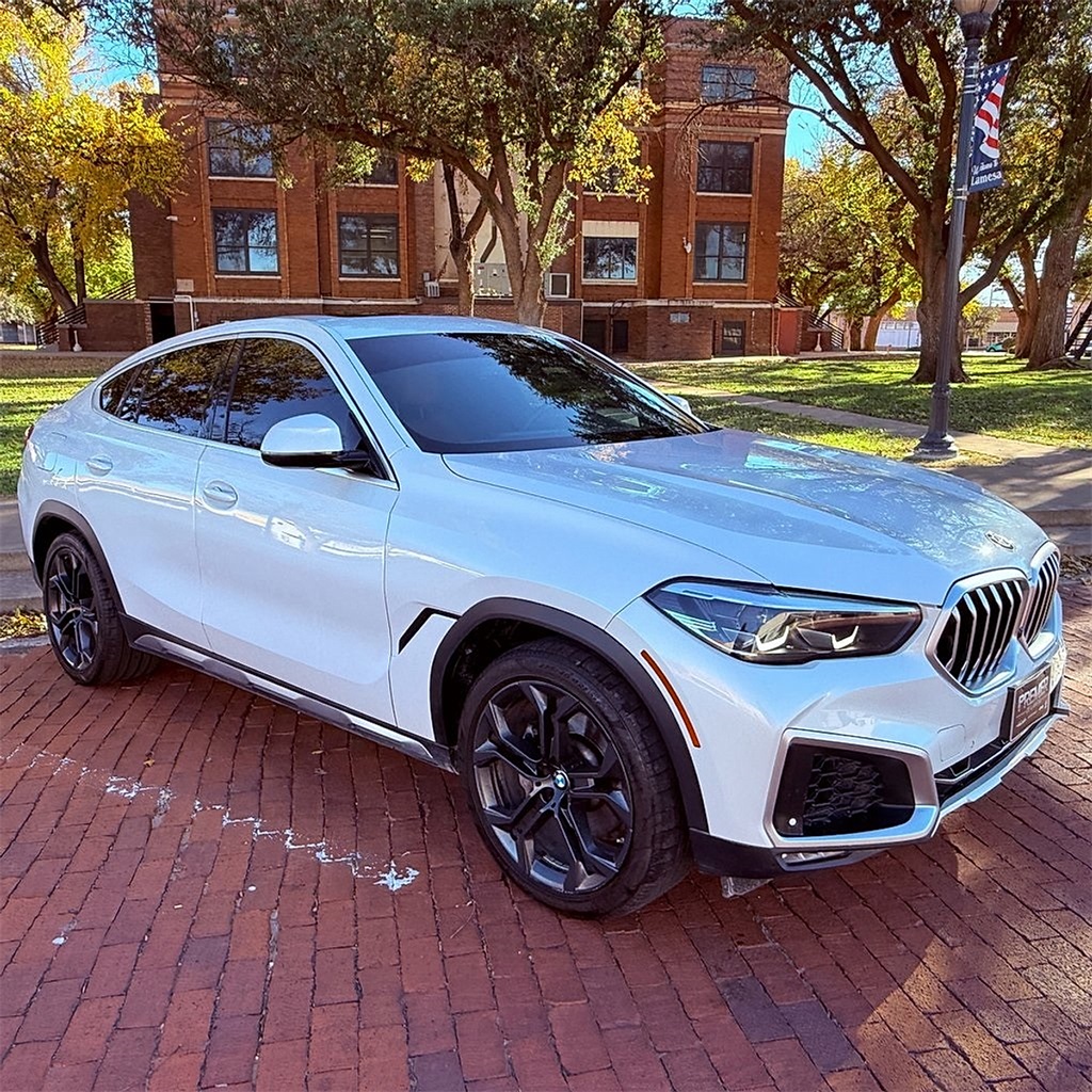2021 BMW X6