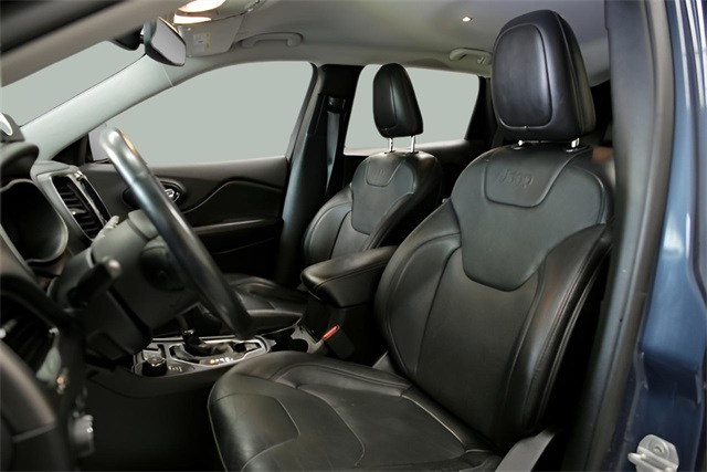 2020 Jeep Cherokee Limited photo 3