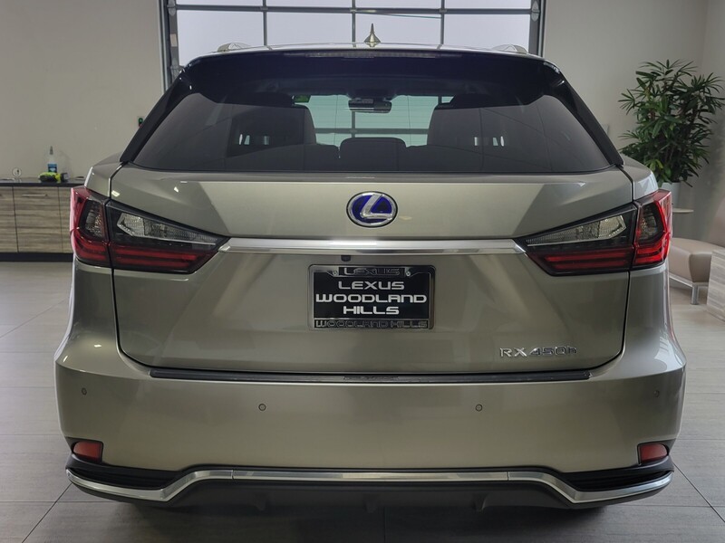 2022 Lexus RX 450h AWD photo 2