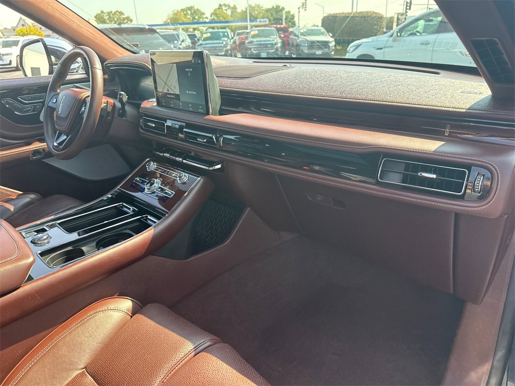 2022 Lincoln Aviator Black Label photo 34