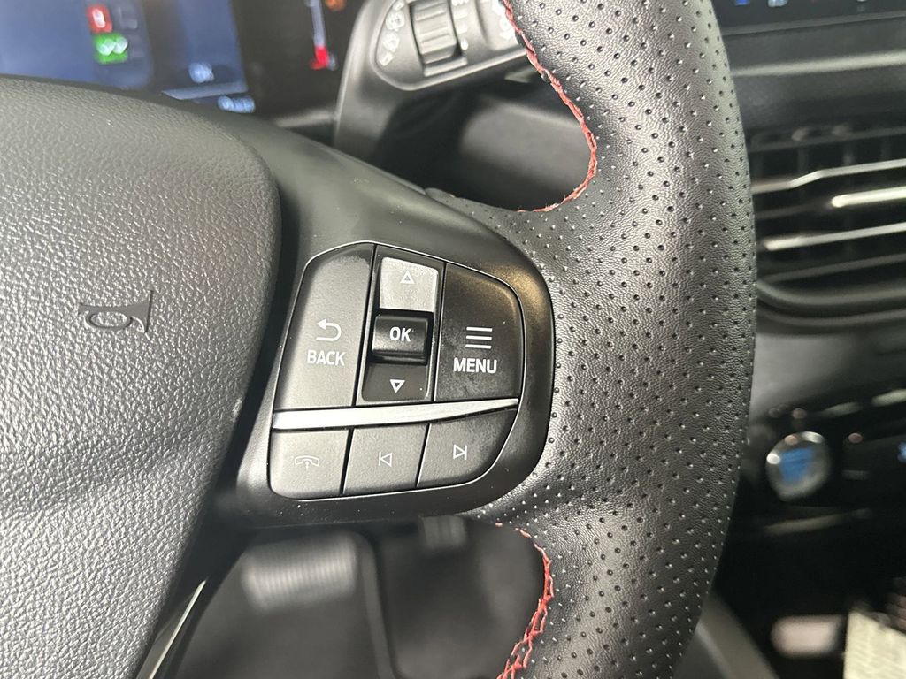 2025 Ford Escape ST-Line photo 19
