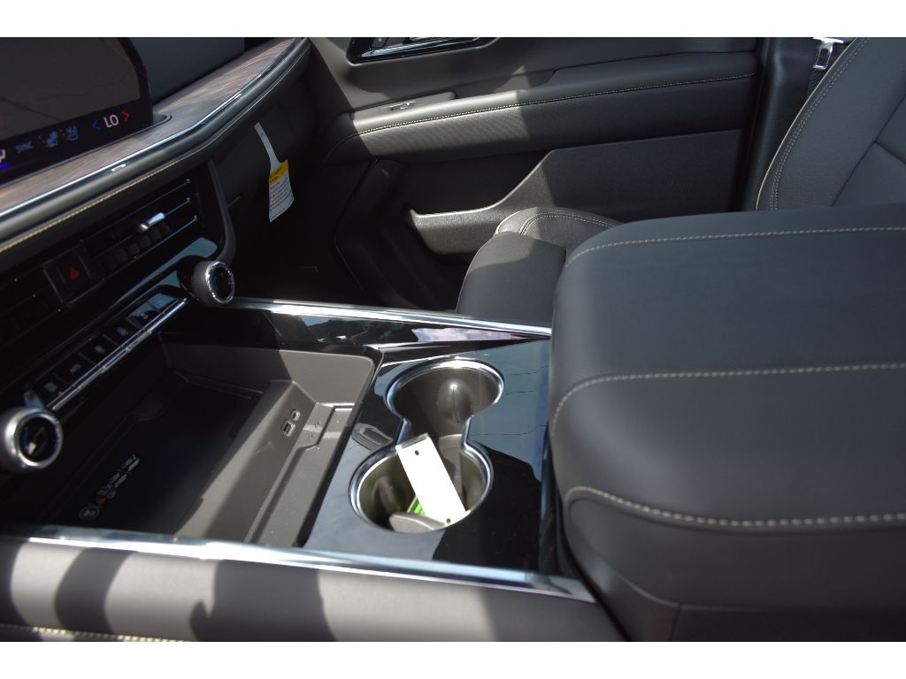 2025 Chevrolet Tahoe Premier photo 27