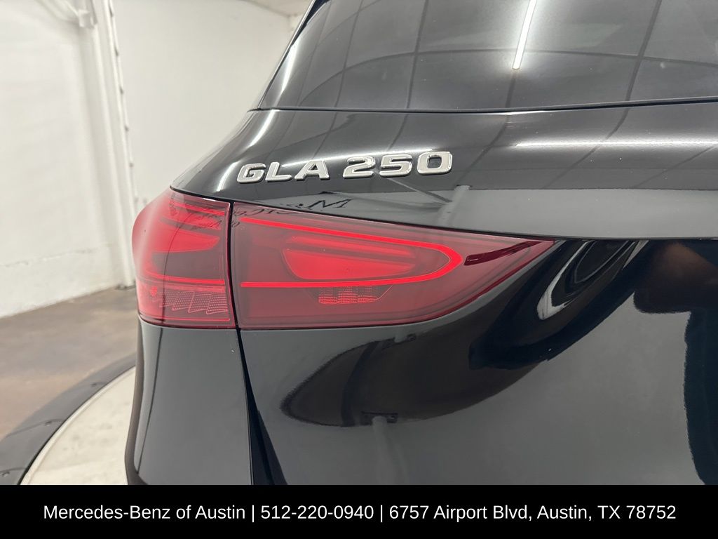 2025 Mercedes Benz GLA 250 photo 6