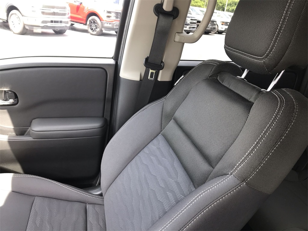 2024 Nissan Frontier SV photo 23