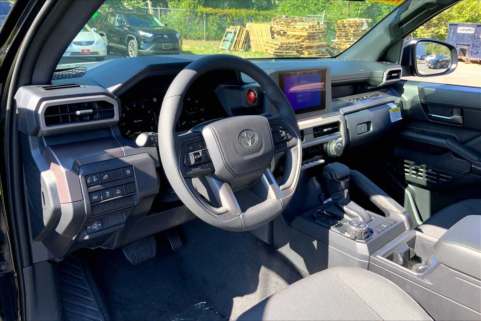 2025 Toyota Tacoma TRD Off-Road 4x4 Double Cab photo 8