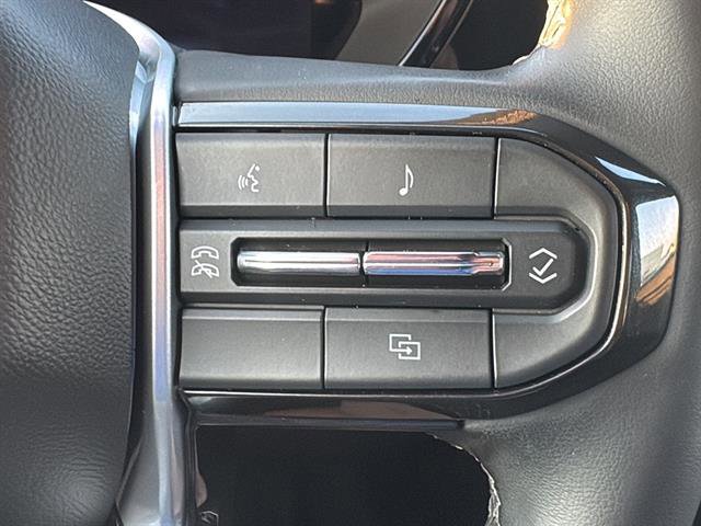 2024 Chevrolet Colorado LT photo 17