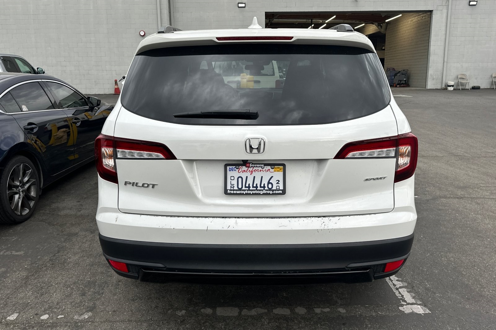 2022 Honda Pilot Sport photo 2