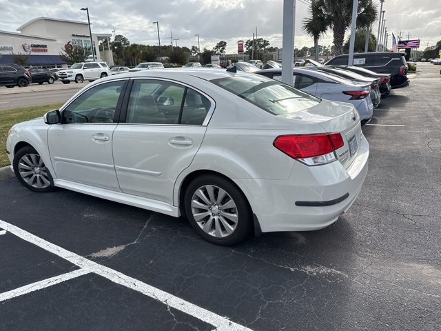 2011 Subaru Legacy 3.6R photo 2