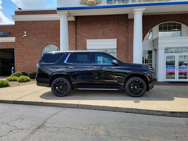 2025 Chevrolet Tahoe Premier photo 2