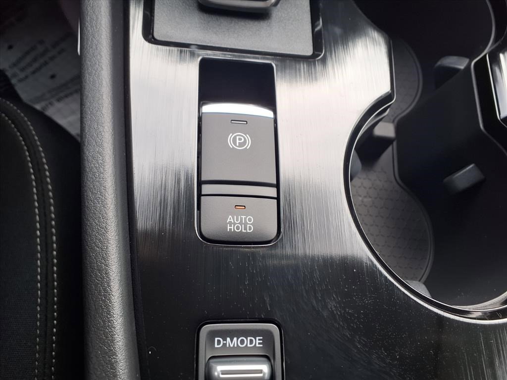2026 Nissan Rogue SV photo 16