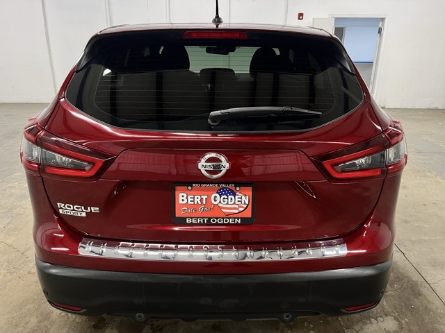 2022 Nissan Rogue Sport S photo 6