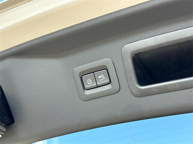 2026 Mazda CX-90 3.3 Turbo Preferred photo 13