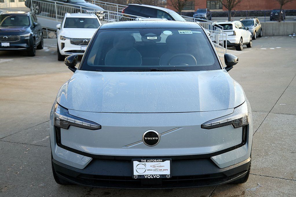 2026 VOLVO EX30 - Image 4