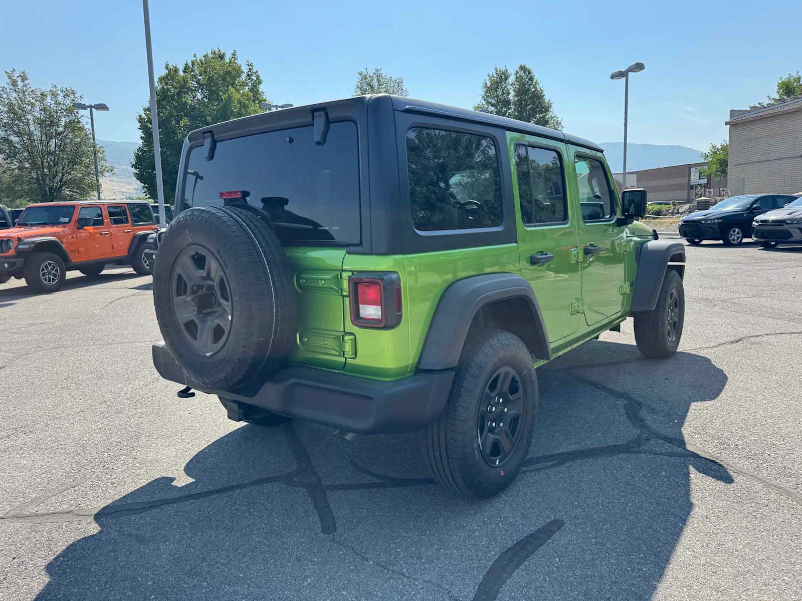 2025 Jeep Wrangler Sport photo 4