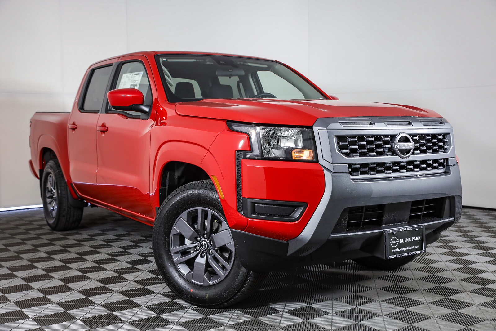 2025 Nissan Frontier SV's photo