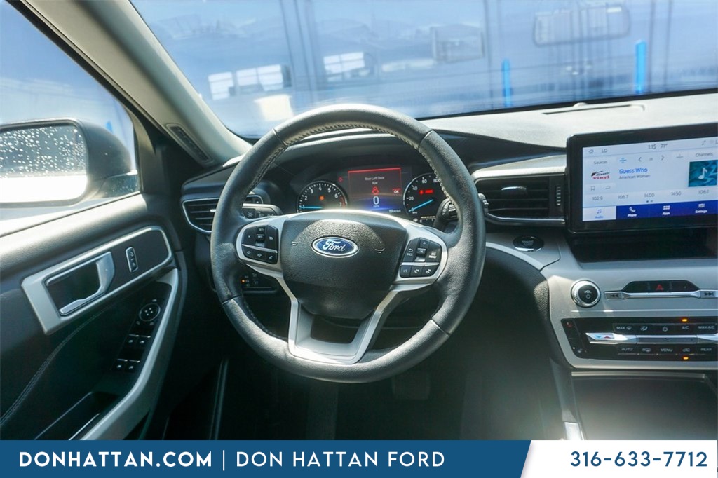 2023 Ford Explorer XLT photo 5