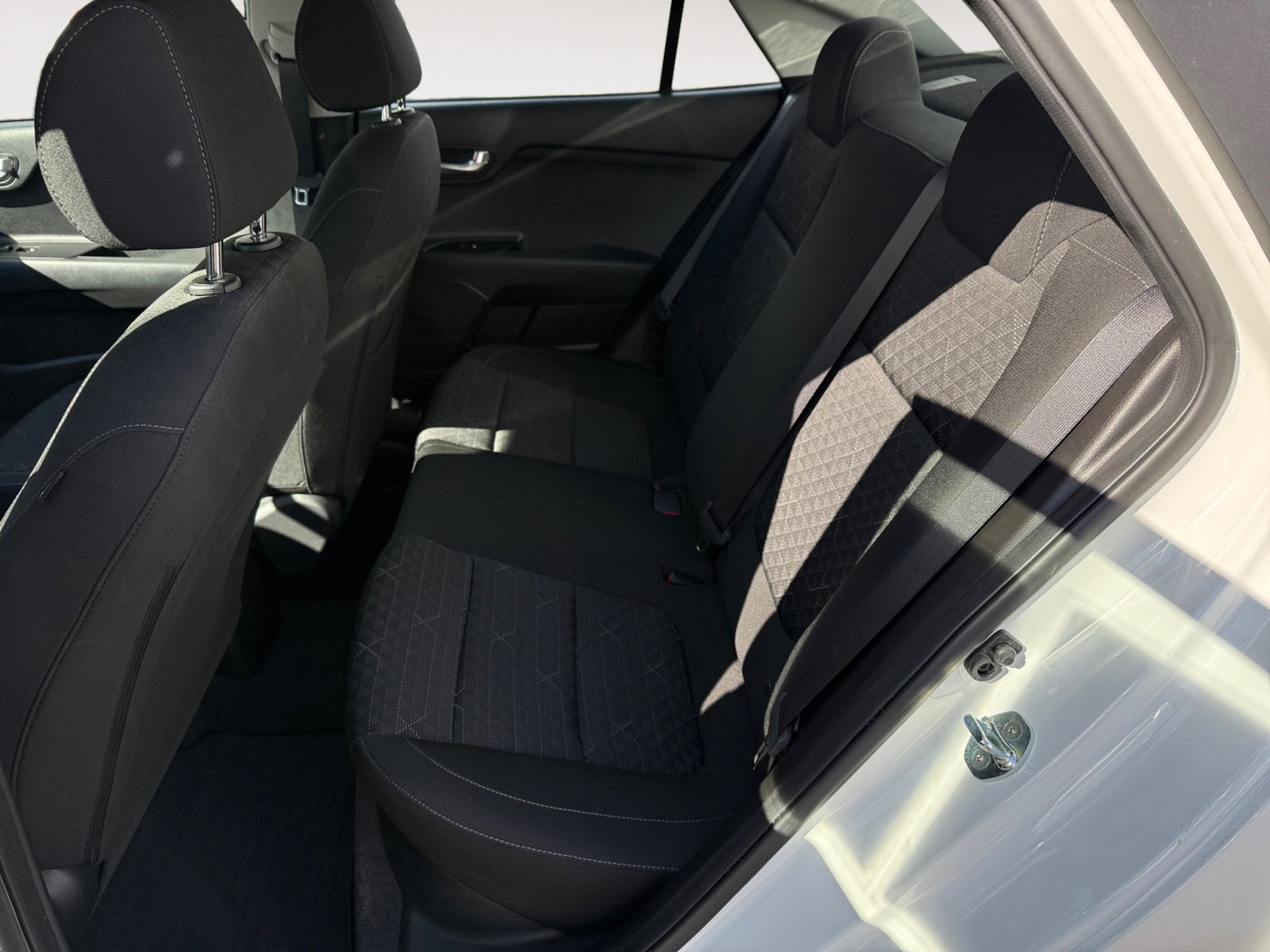 2023 Kia Rio LX photo 15