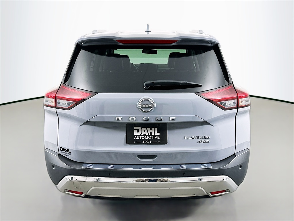 2023 Nissan Rogue Platinum photo 3