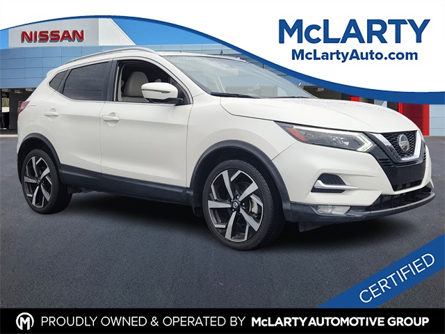 2022 Nissan Rogue Sport SL's photo