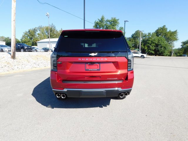 2025 Chevrolet Suburban Premier photo 4