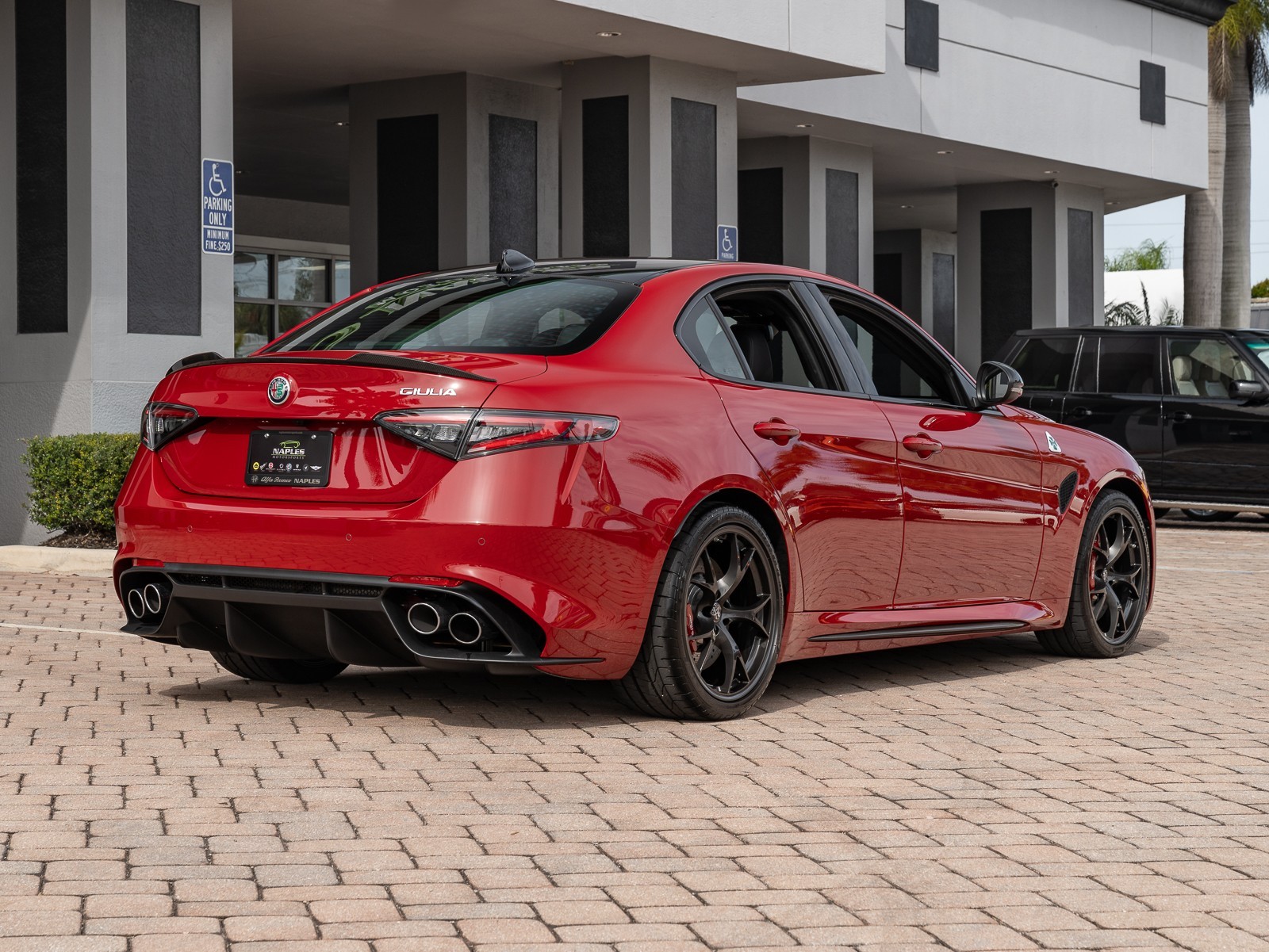 2024 Alfa Romeo Giulia Quadrifoglio photo 32