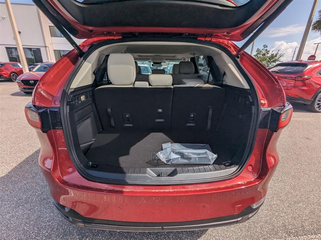 2025 Mazda CX-90 3.3 Turbo Preferred photo 11