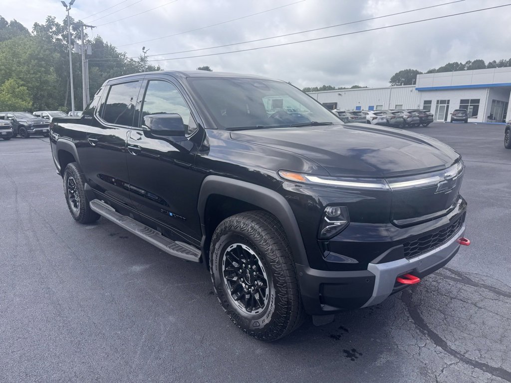 2026 Chevrolet Silverado EV Trail Boss photo 2
