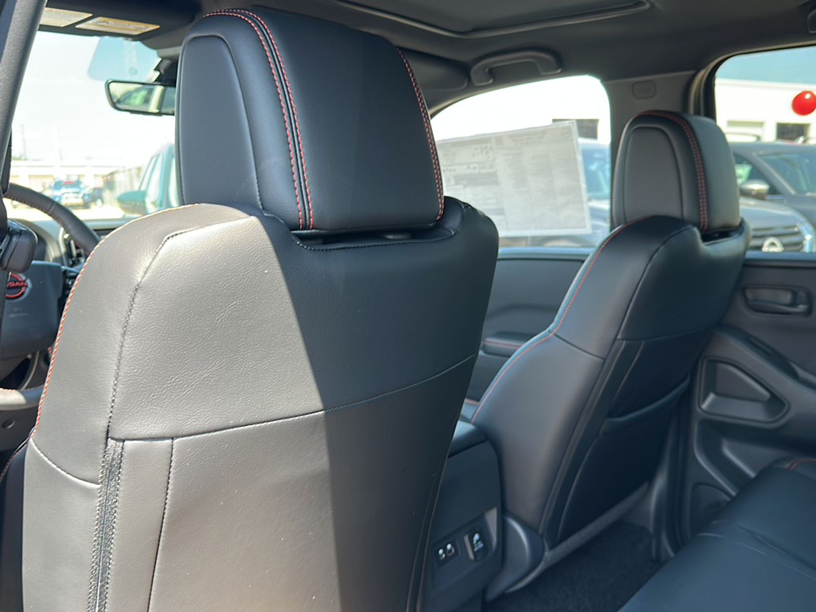 2026 Nissan Frontier Crew Cab PRO-X photo 2