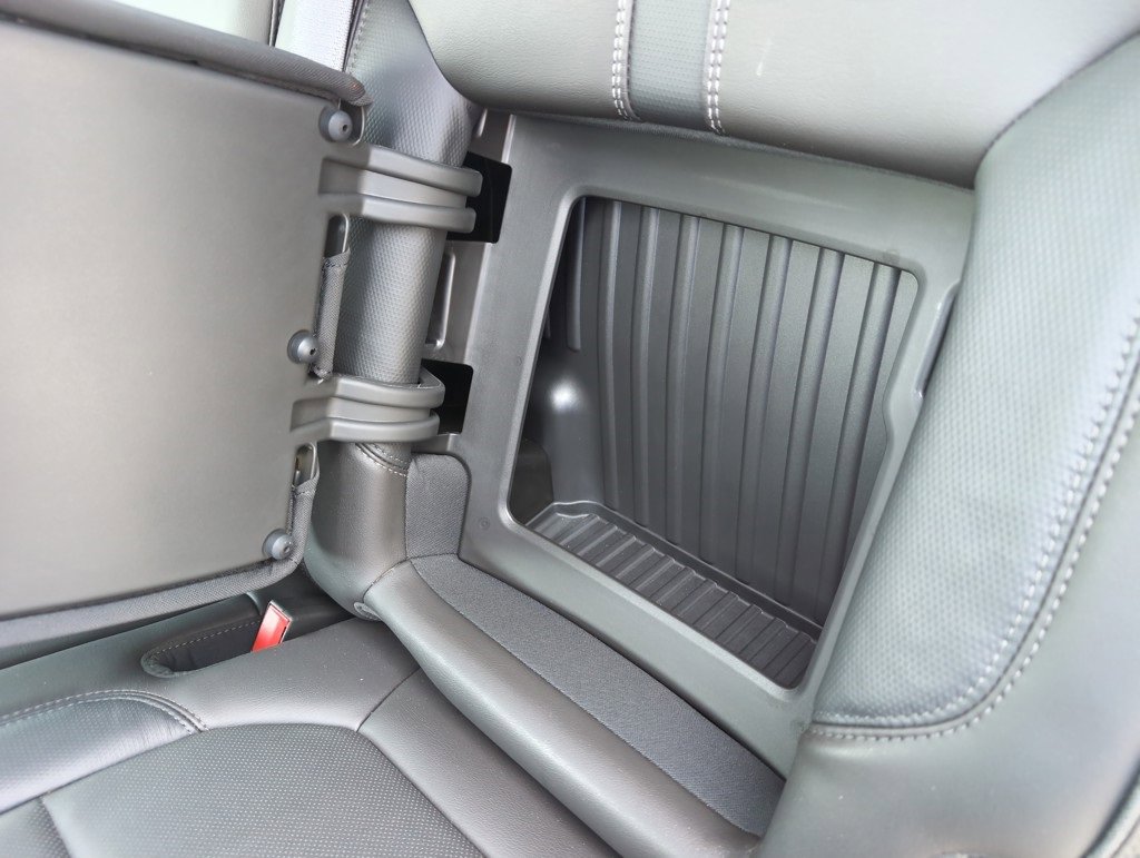 2019 Chevrolet Silverado High Country photo 14