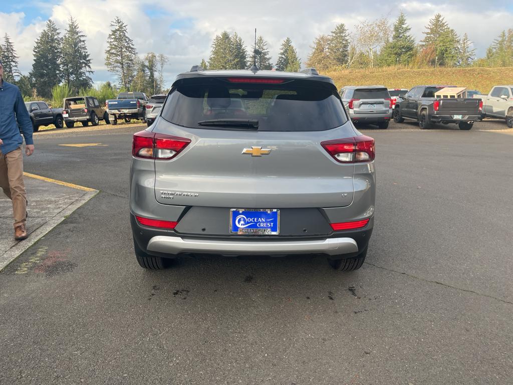 2025 Chevrolet Trailblazer LT photo 16