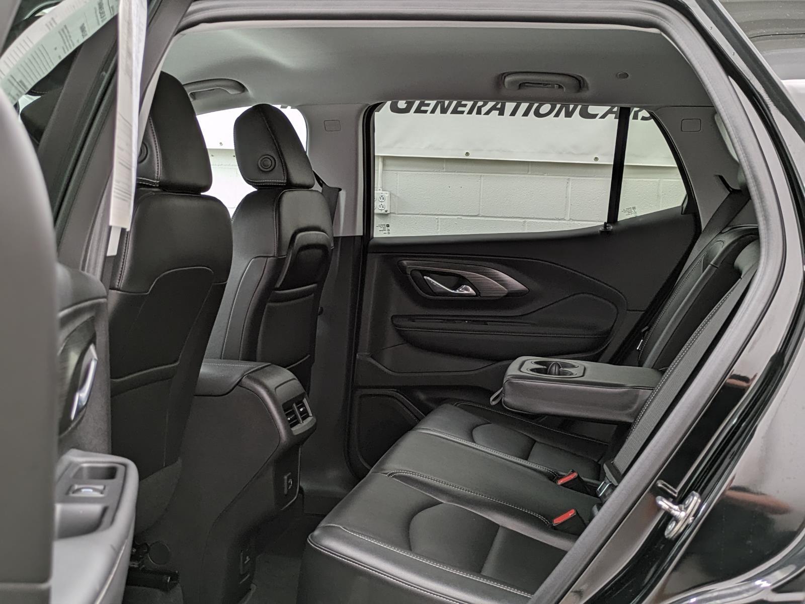 2024 Gmc Terrain SLT photo 9