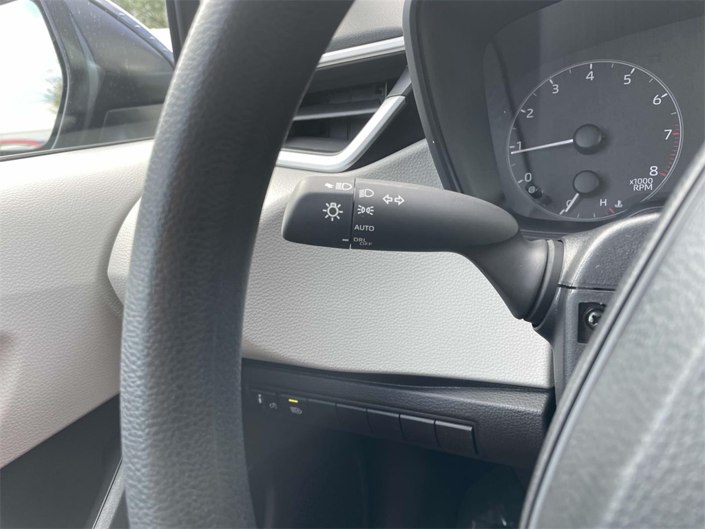 2025 Toyota Corolla LE photo 22