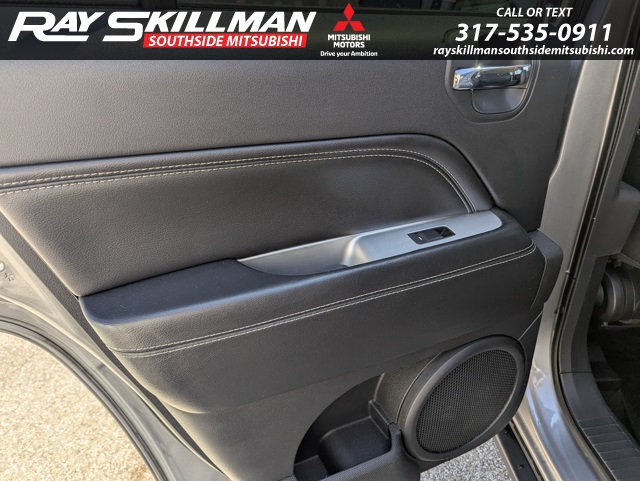 2015 Jeep Compass Altitude photo 13