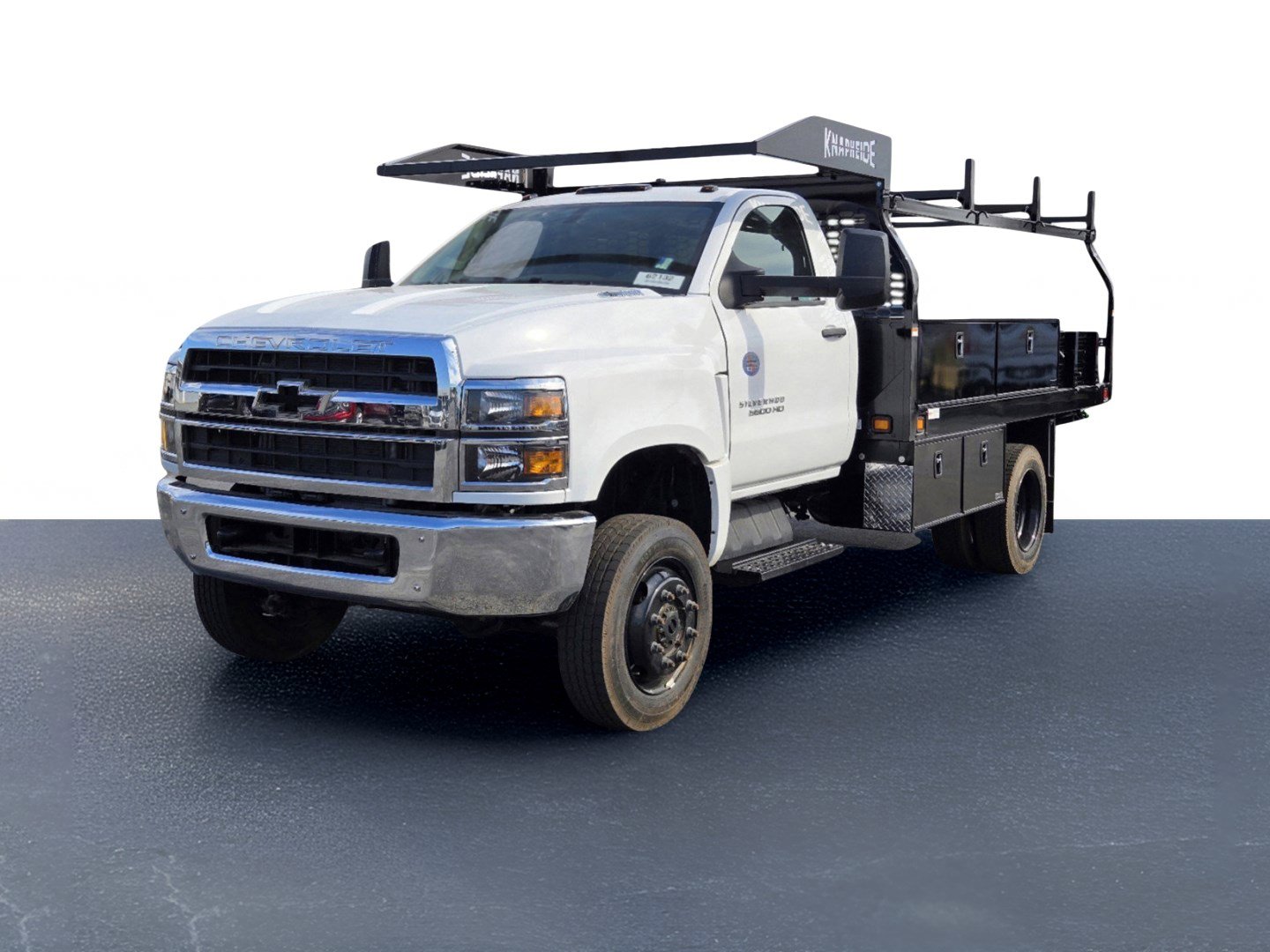 2024 Chevrolet Silverado 4500 Medium Duty Chassis Cab Work Truck's photo