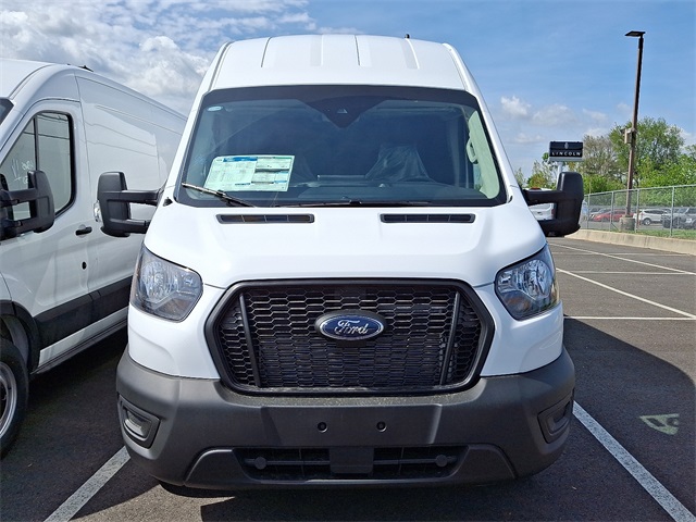 2025 Ford Transit photo 2