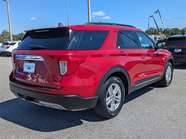 2021 Ford Explorer XLT photo 4