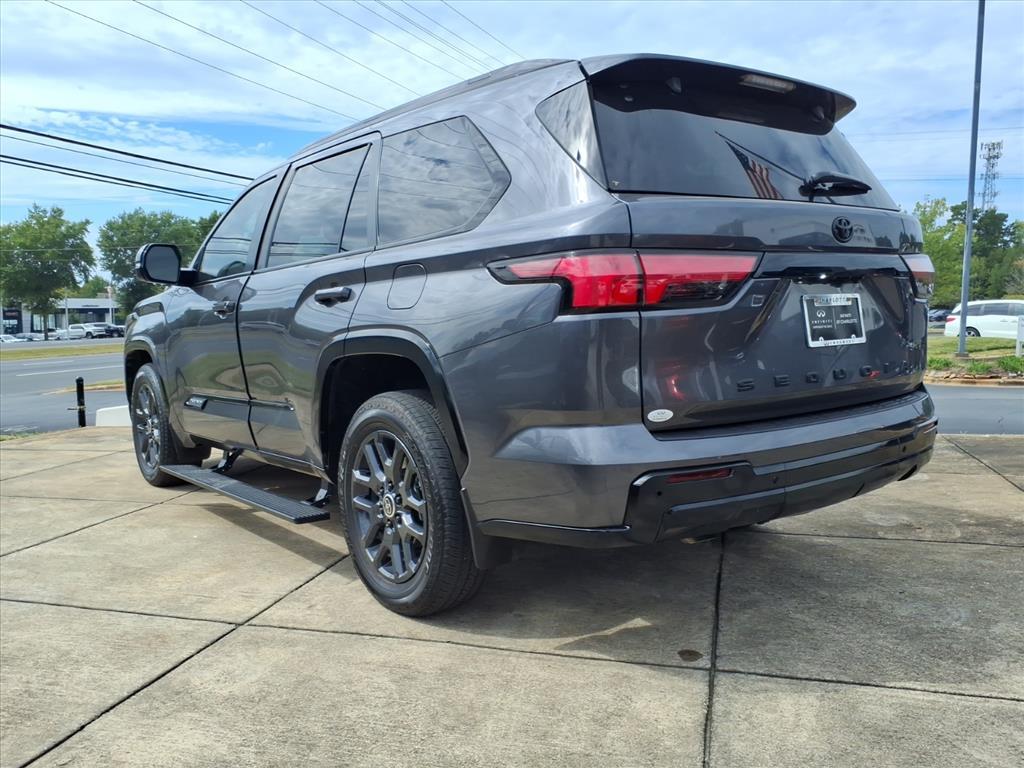 2024 Toyota Sequoia Platinum photo 19