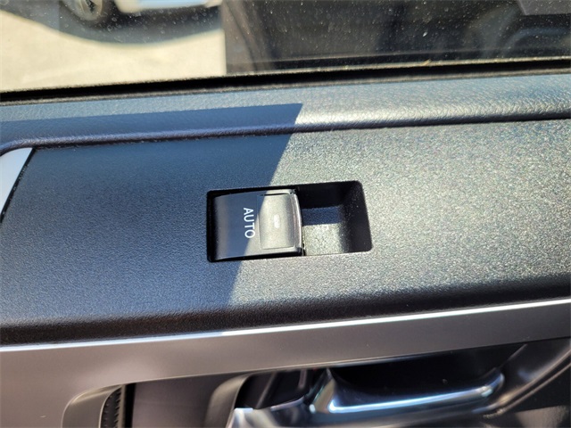 2023 Toyota 4Runner SR5 Premium photo 27