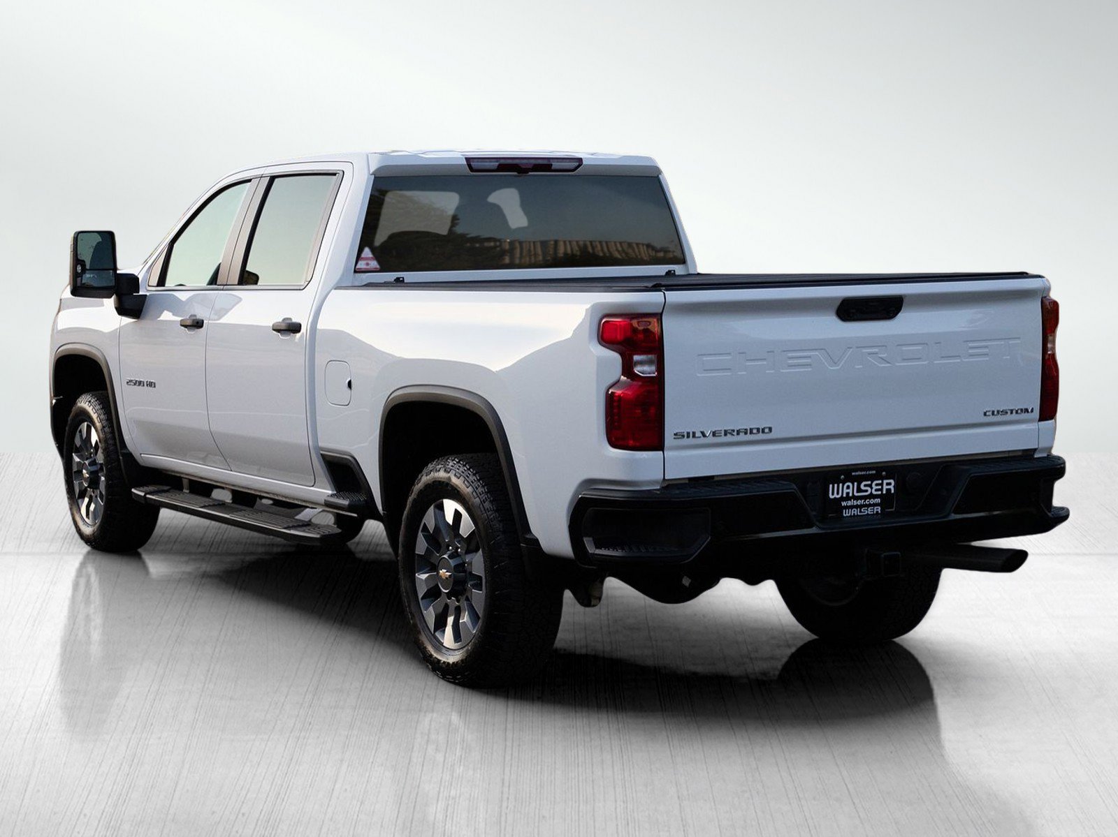 2024 Chevrolet Silverado 2500HD Custom photo 3